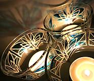 Svietidlá a sviečky - Rozkvitaj - na zimno - maľovaný sklenený svietniček - 5096904_
