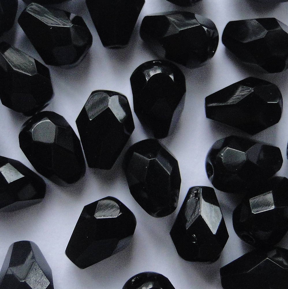 Sklenená brúsená kvapka 8x6mm-1ks (čierna)