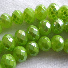 Korálky - Sklenená rondelka 8x6mm pastel-1ks (sv.zelená) - 5195627_