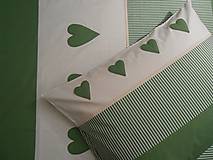 Úžitkový textil - Patchwork posteľná bielizeň smotanovo-zelená so srdiečkami - 5210718_