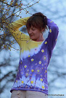 Topy, tričká, tielka - Dámske tričko batikované a maľované VÍTANIE JARI - 5224266_