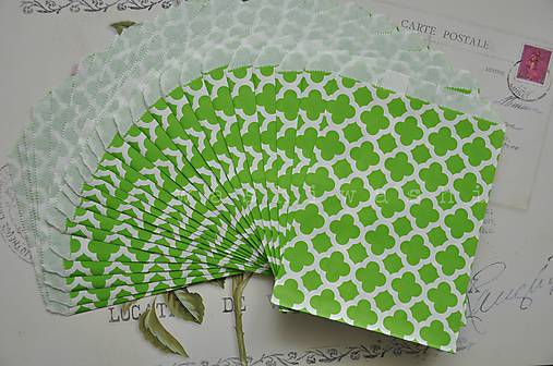  - papierovy sacok zeleny kvet - 5249615_