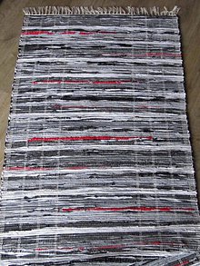 Úžitkový textil - koberec tkaný  70 x 150 cm Šedo/čierno červený - 5330040_