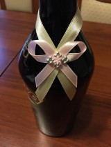 Darčeky pre svadobčanov - Stuhy na fľaše - 5393122_