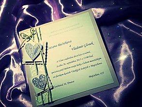 Papiernictvo - Svadobné oznámenie s pozvaním k svadobnému stolu a svadobnou menovkou (farebný text) - 5430992_