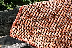 Úžitkový textil - Marhuľová  melírovaná štvorcová háčkovaná dečka - 5592584_