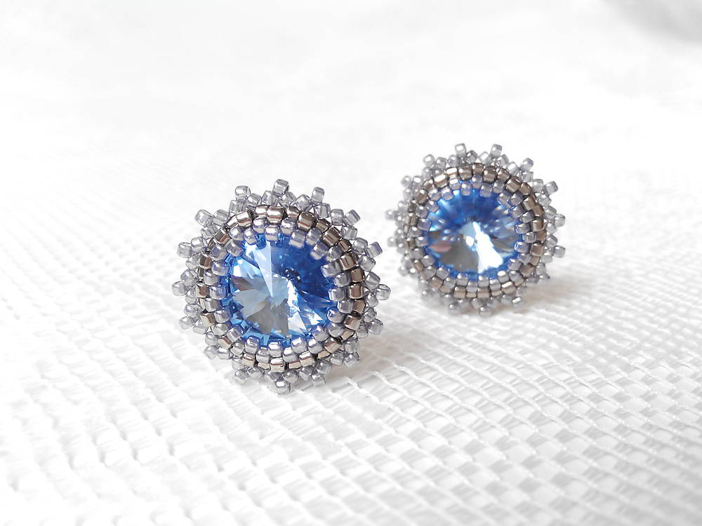 Light sapphire fairy (Rhodium earrings / Swarovski crystal)