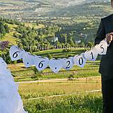 Tabuľky - Svadobná girlanda s dátumom svadby alebo vašimi menami - 5657211_