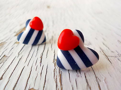 Náušnice - MiNi námornícke napichovačky  (tmavo modrá so ♥) - 5732165_