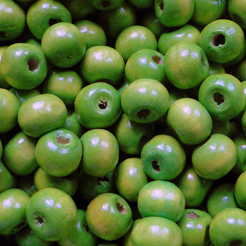 Drevené korálky 7x8mm-50ks (sv.zelená)