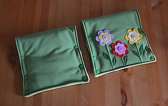 Detský textil - obojstranný softshellový delený rukávnik na kočík STROM a KVIETKY 5v1- čierna+zelená - 5823635_