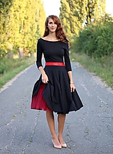 Šaty - Šaty s kruhovou sukňou a výstrihom na chrbte - 5843784_