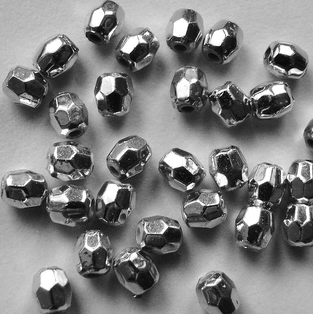 Plastové korálky fazet-platina-50ks