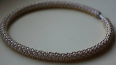 Náhrdelníky - náhrdelník bielo-zlatý - 5941092_