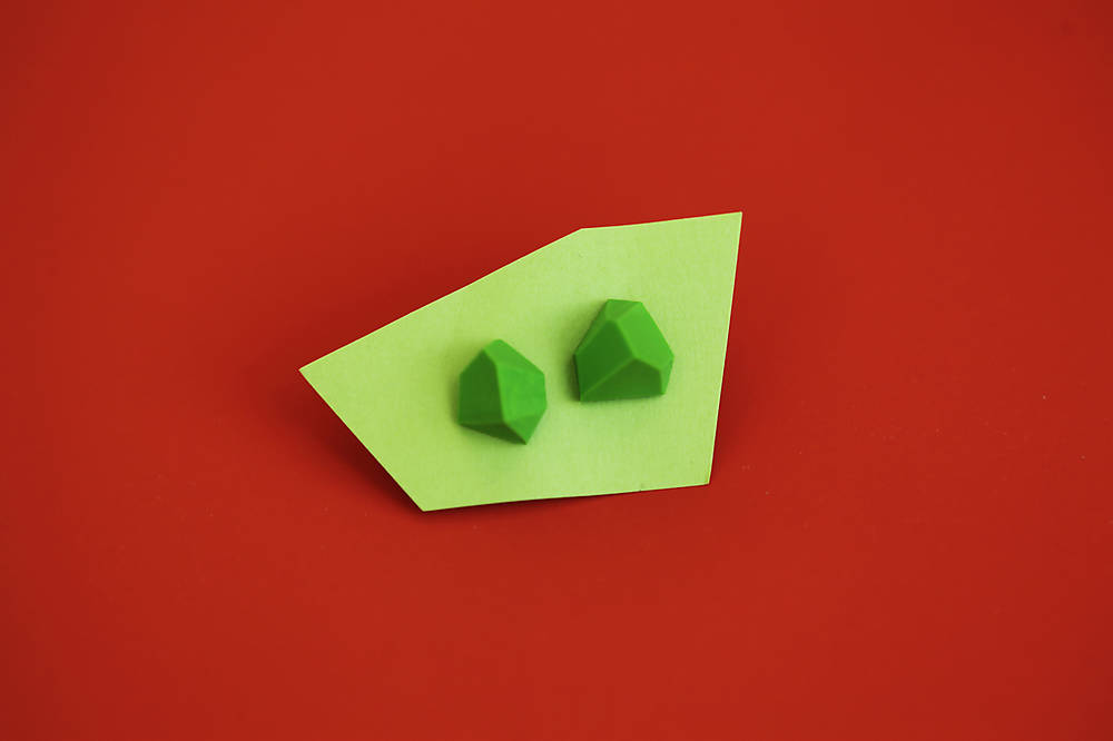 Geometrické náušnice | minimal arch | light green