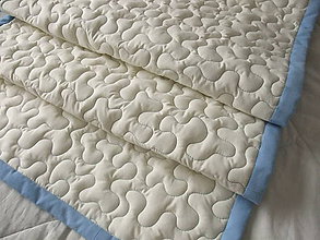 Úžitkový textil - Smotanová zástena s modrými vlnami a lemom - 5948944_
