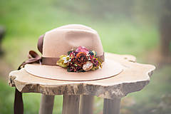 Čiapky, čelenky, klobúky - Ozdoba na klobúk "lesná prechádzka"  - 5955833_