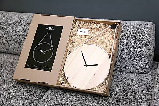 Marc Drop Clock - drevené nástenné hodiny