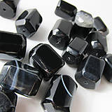 Minerály - Achát Cubo čierny / 20x15x15mm - 5982602_