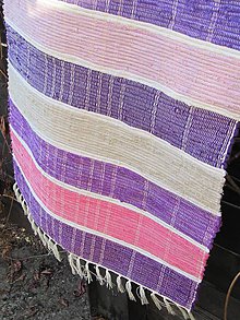 Úžitkový textil - koberec tkaný fialovo-ružový 0,7 x 1,7m - 6010011_