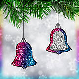 Dekorácie - Trblietavé vianočné ozdoby - farebné (zvonček) - 6061859_