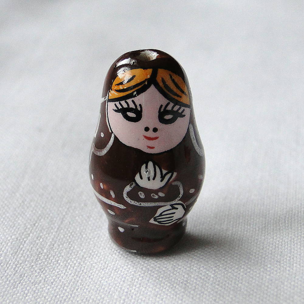 Matrioška 27x16mm-1ks (hnedá)