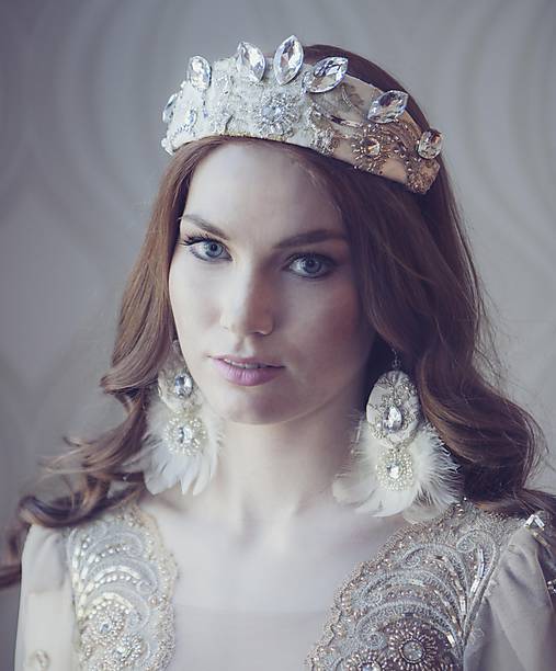 Čelenka-Korunka nr.5 - kolekcia Miss 2015 by Hogo Fogo