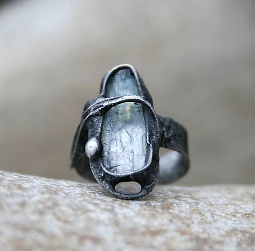 Akvamarín prsteň