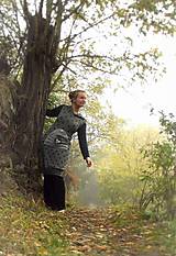 Šaty - ..vestošaty s kapsou.."Jelen v mlžném lese"  - 6166855_