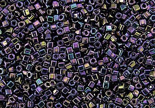Korálky - Toho Cube TC-03-85 Metallic Iris Purple, 3mm, bal.10g - 6192633_