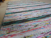 Úžitkový textil - Koberec svetlý s pestrofarebnými pásikmi 190x74cm - 6222922_