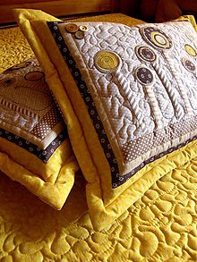 Úžitkový textil - V krajine zázrakov...žlto - hnedá verzia - vankúše :) - 6257213_
