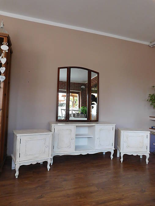 Nábytok - Romantic bedroom  :) - 6391233_