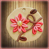 Náhrdelníky - Nugátový kvet jahody- prívesok - 6397298_