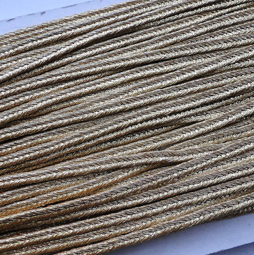 Šujtáš 3mm s lurexom-1m (zlatá tmavá)