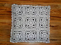 Úžitkový textil - Hackovano pleteny vankus biela kava - 6491497_
