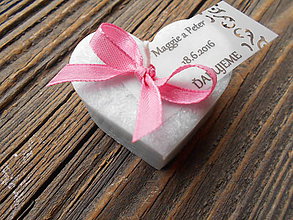 Darčeky pre svadobčanov - sviečka s ozdobnou kartičkou/sivá - 6512001_