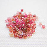 Minerály - ružový turmalín, 3 x 2 mm - 6521903_