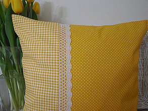 Úžitkový textil - Vankúš so širokou krajkou žlto biely - 6576806_