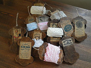 Príbory, varešky, pomôcky - Vintage dřevěná špulka plochá I - 6580206_