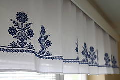 Úžitkový textil - Záclonka vyšívaná Modrý svet  - 6585027_