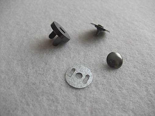 Galantéria - Magnetické zapínanie 18 mm Ni čierny s nitom - 6638441_