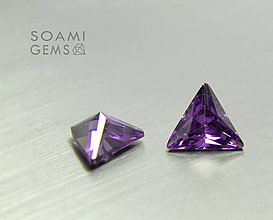 Minerály - Zirkón kubický VVS ametyst fialový 5 mm triangel trujuhoľník - 6657383_