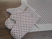 Úžitkový textil - Chňapka s motivom jemného srdiečka na ľanovom podklade - 6687039_
