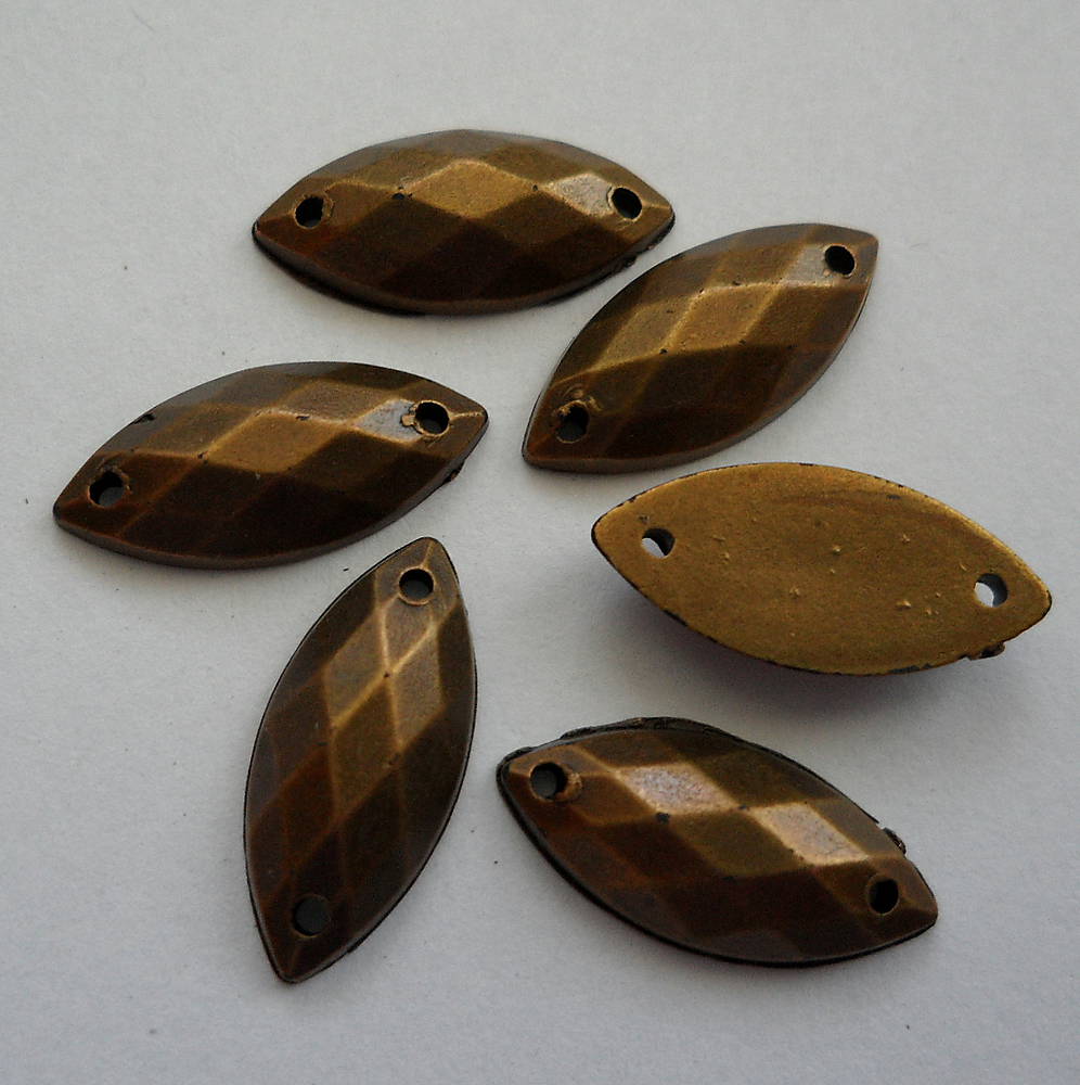 Ozdoba plast-1ks (15x7mm)