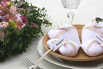 Darčeky pre svadobčanov - Biele srdiečka - 6716297_