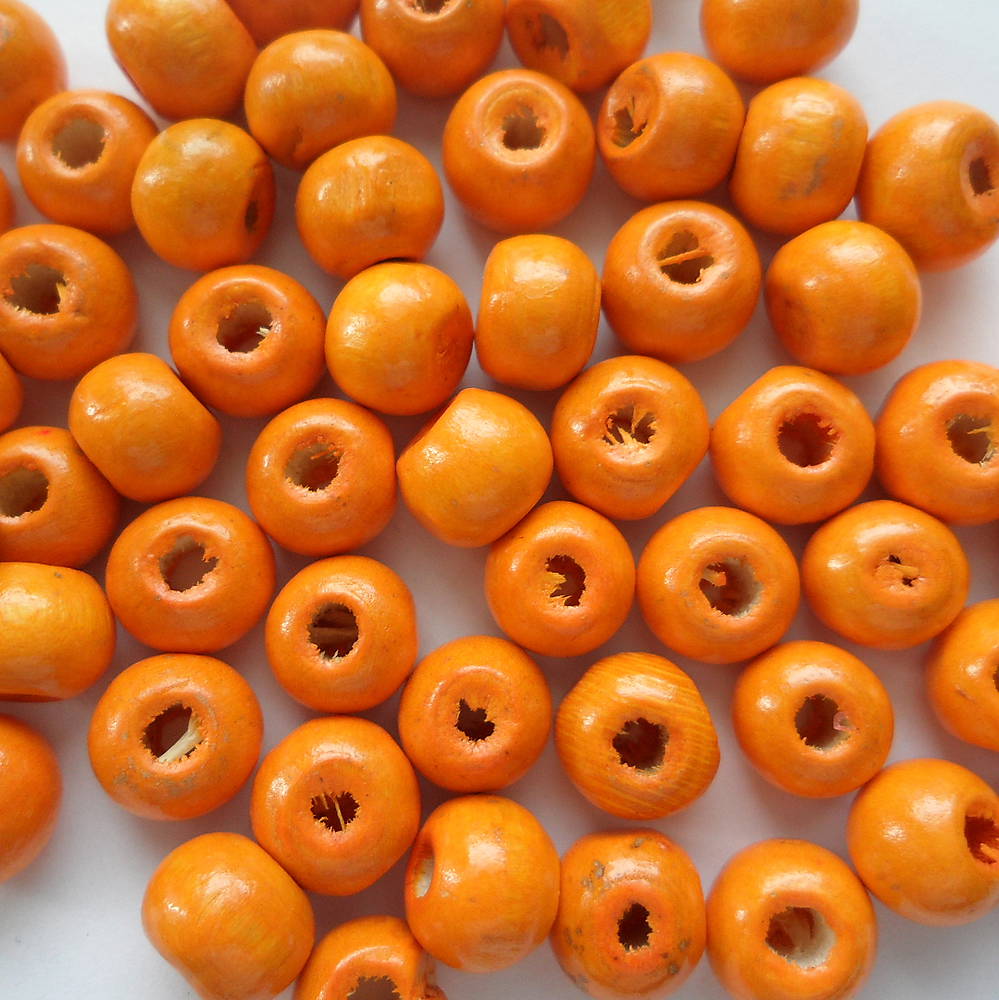 Drevené korálky 7x8mm-50ks (žltooranžová)