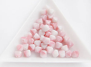 Korálky - Lucerny(pyramídky) ružovo-biele, 6mm, bal.40ks - 6738112_