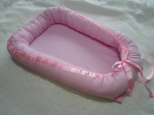 Hniezdo pre bábätká cukríkovo ružové :-)