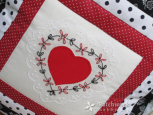 Obliečka na vankúš Srdiečko